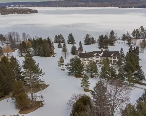 OTL-Gouverneur-Sherbrooke-hiver-Magog-vue