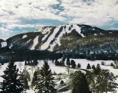 OTL-Gouverneur-Sherbrooke-hiver-bromont-montagne