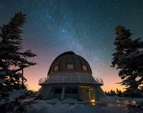 OTL-Gouverneur-Sherbrooke-astrolab-observatory-night